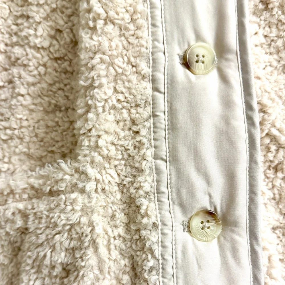Old Navy Women's Beige Teddy Jacket - Picture 4 of 6